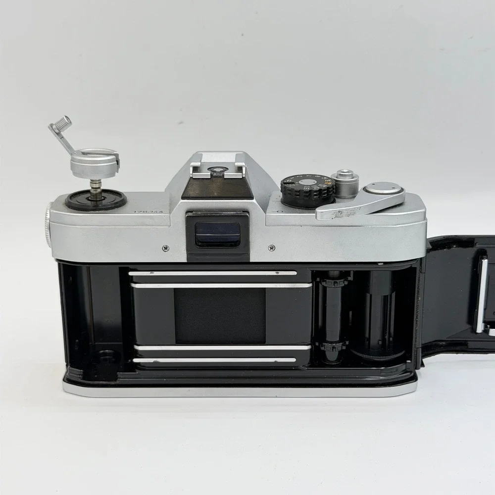 Canon TX 35mm SLR Film Camera Body Vintage Silver Black FD Mount 175344